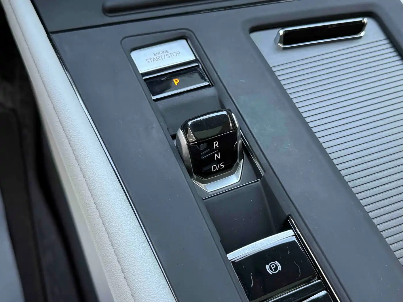 Volkswagen Teramont 2024 380TSI 4WD Prestige Luxury Edition фото 10