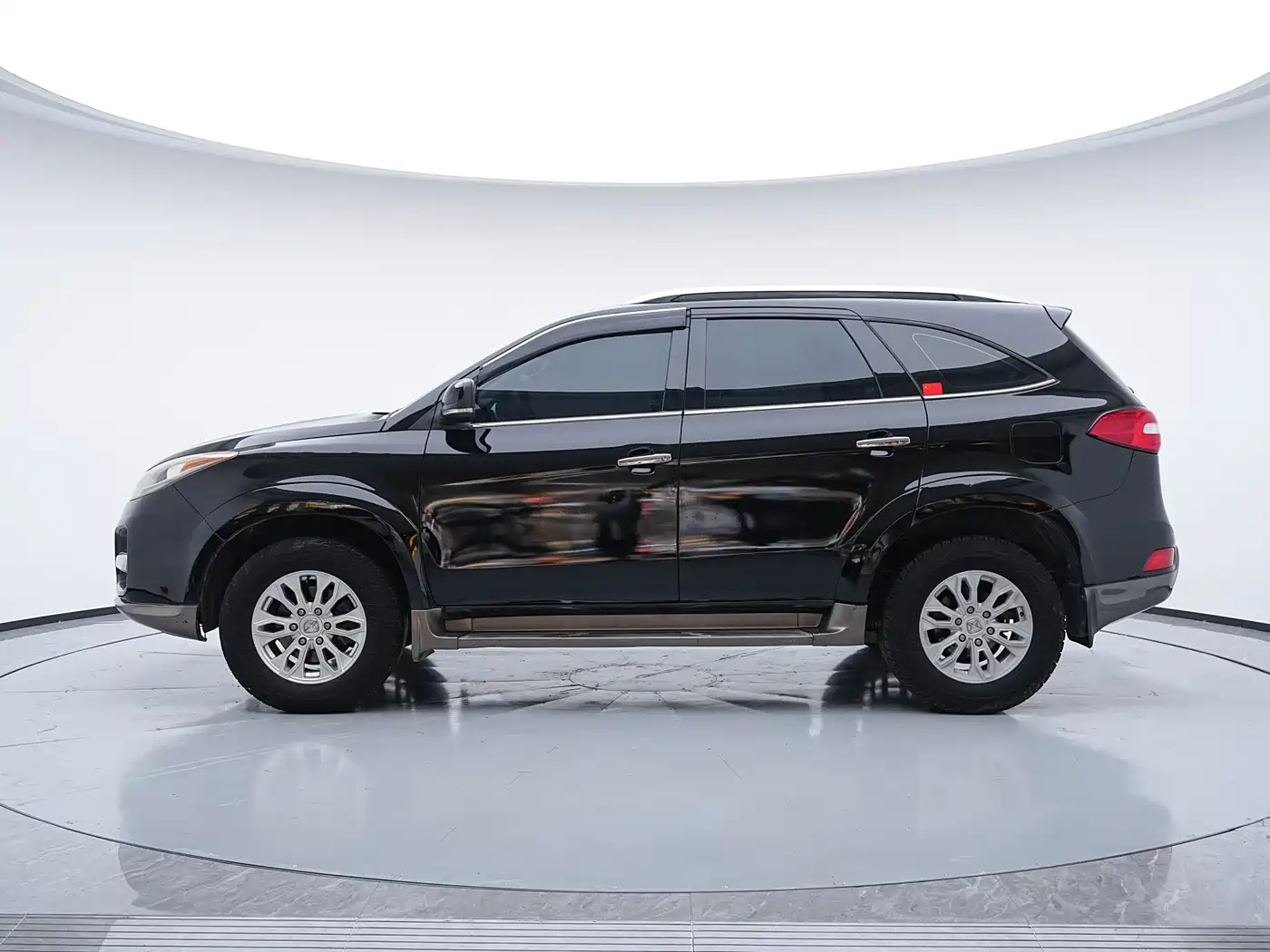 Jiangling Yusheng S350 2014 2013 2.4T Automatic 2WD Diesel Premium Luxury 5-seater