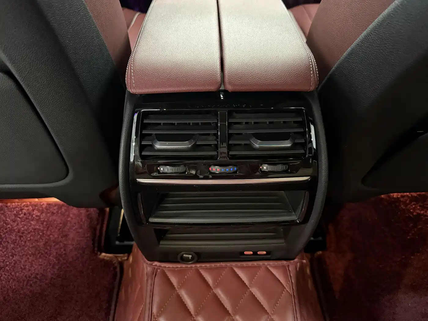 BMW 5 Series 2021 530Li Leading M Sport Package фото 16