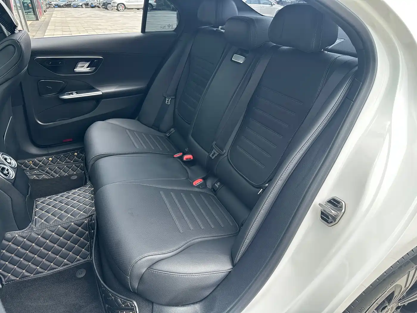 Mercedes-Benz C-Class 2024 C 260 L 4MATIC Sport фото 15