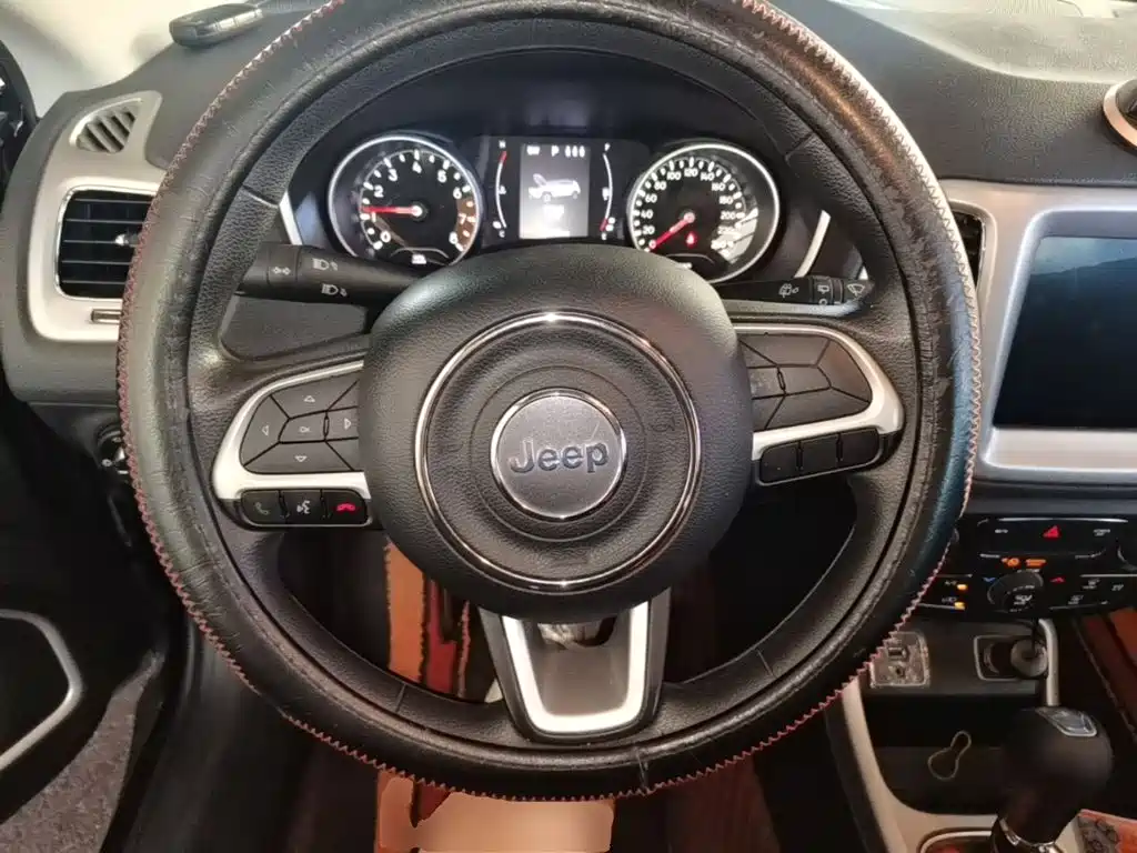 Jeep Compass 2021 2020 220T Automatic Leading Edition