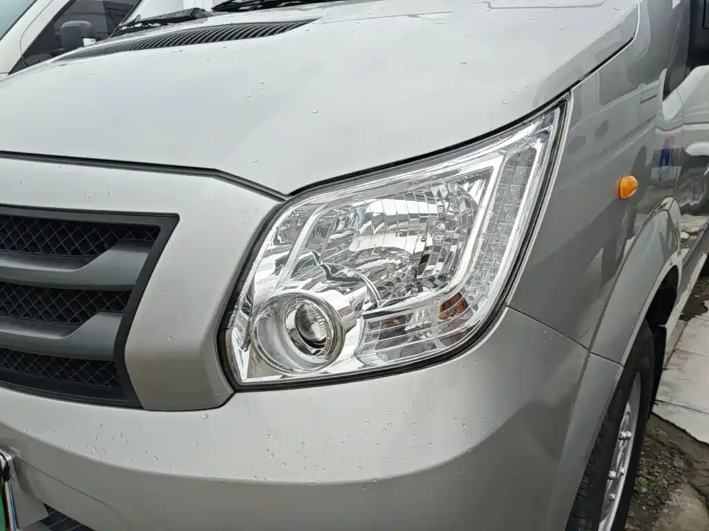 Foton Tuyano 2024 2024 Lucky Elephant Multi-purpose 2.0T Manual Long Wheelbase Medium Roof Single Rear Tire 5/6/7/9-seater