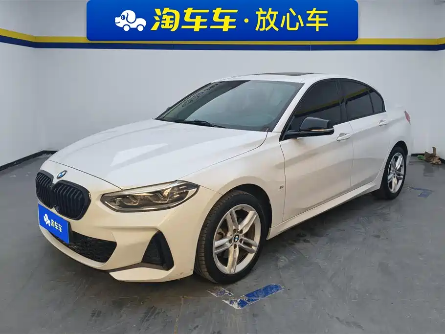 BMW 1 Series 2022 120i M Sport Shadow Edition