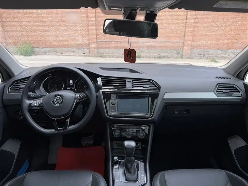 Volkswagen Tiguan L 2019 330TSI Automatic 2WD Panorama Comfort Edition China VI фото 9