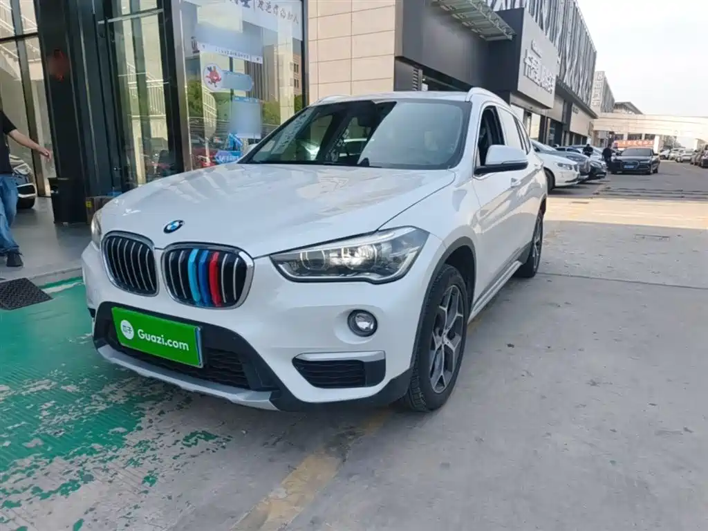 BMW X1 2019 sDrive18Li Premium Model фото 2