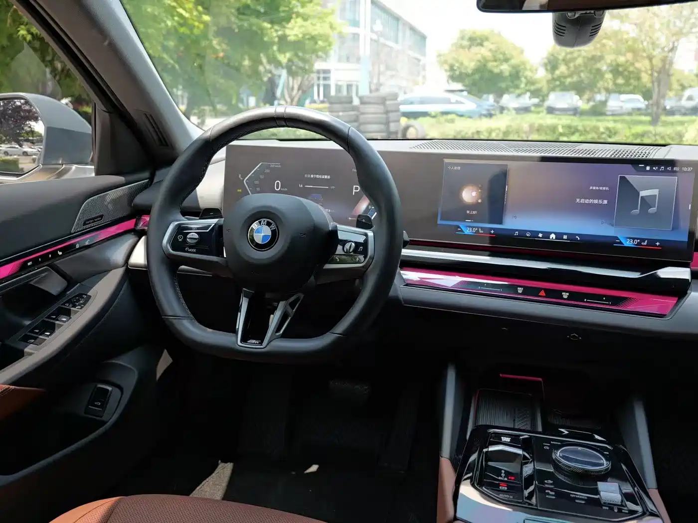 BMW 5 Series 2024 530Li Leading M Sport Package фото 8