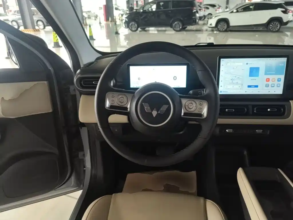 Wuling Motors Wuling Binguo PLUS 2024 2024 Model 330km 5-Seater