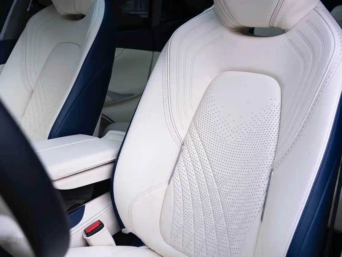 Aston Martin DBX 2022 2022 4.0T V8