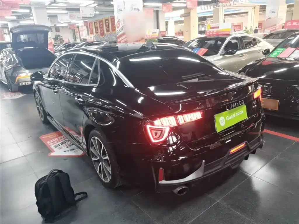 Lynk & Co 03 2019 2.0TD Auto Power Version фото 5