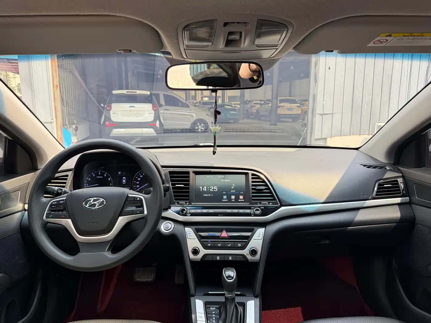 Hyundai Elantra 2016 Model 1.6L Automatic Smart Elite фото 6