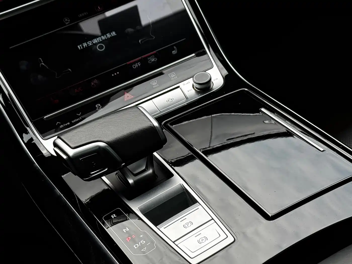 Audi A8 2021 A8L 50 TFSI quattro Comfort фото 17