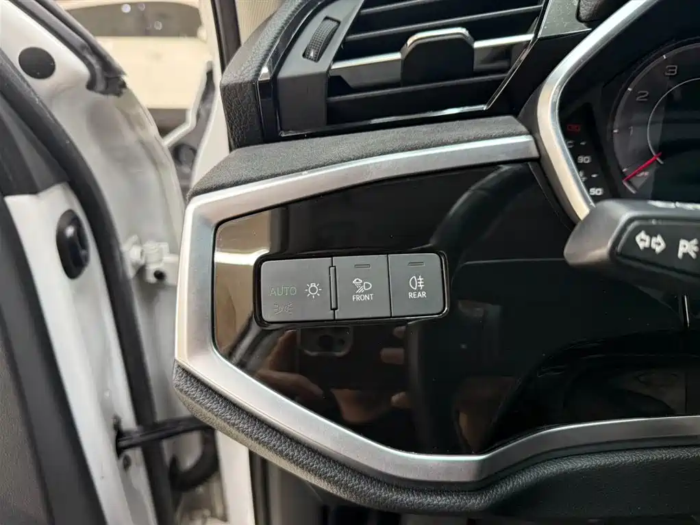 Audi Q3 2023 35 TFSI Fashion Dynamic (1.4T) фото 9