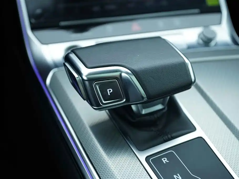 Audi A6L 2023 Facelift 45 TFSI Premium Dynamic фото 9