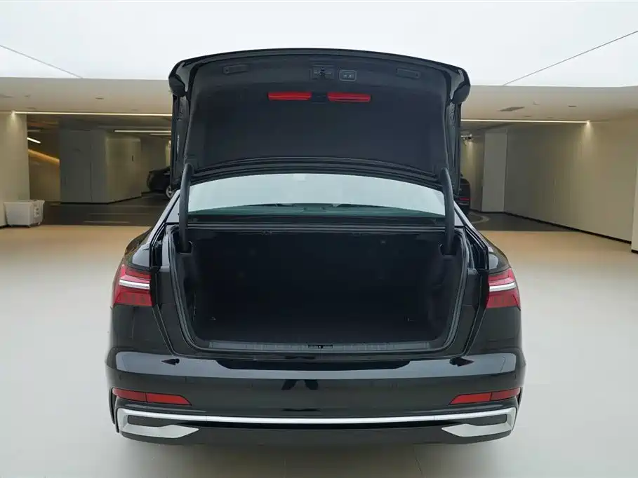 Audi A6L 2023 Facelift 45 TFSI Premium Dynamic фото 6