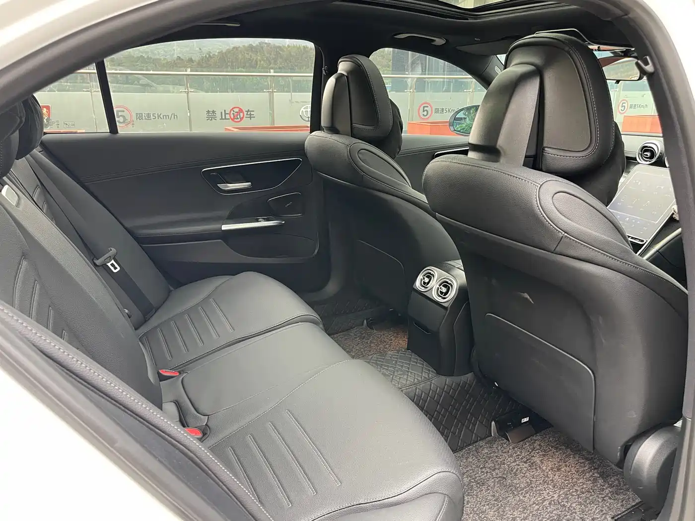 Mercedes-Benz C-Class 2024 Facelift C 260 L Sport фото 18