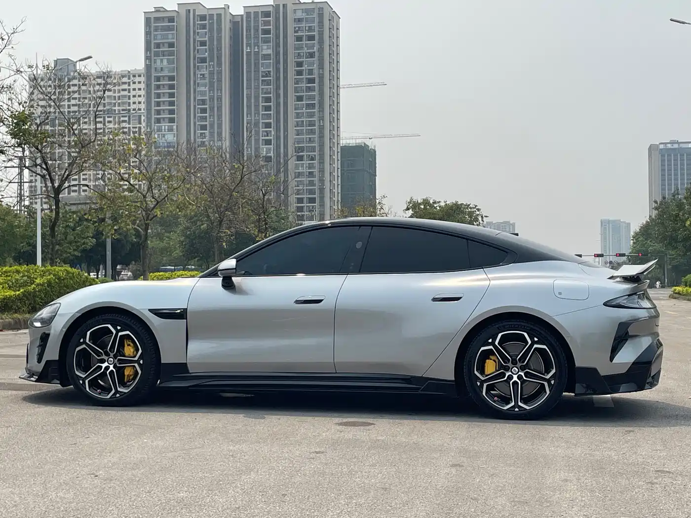 XIAOMI CAR XIAOMI SU7