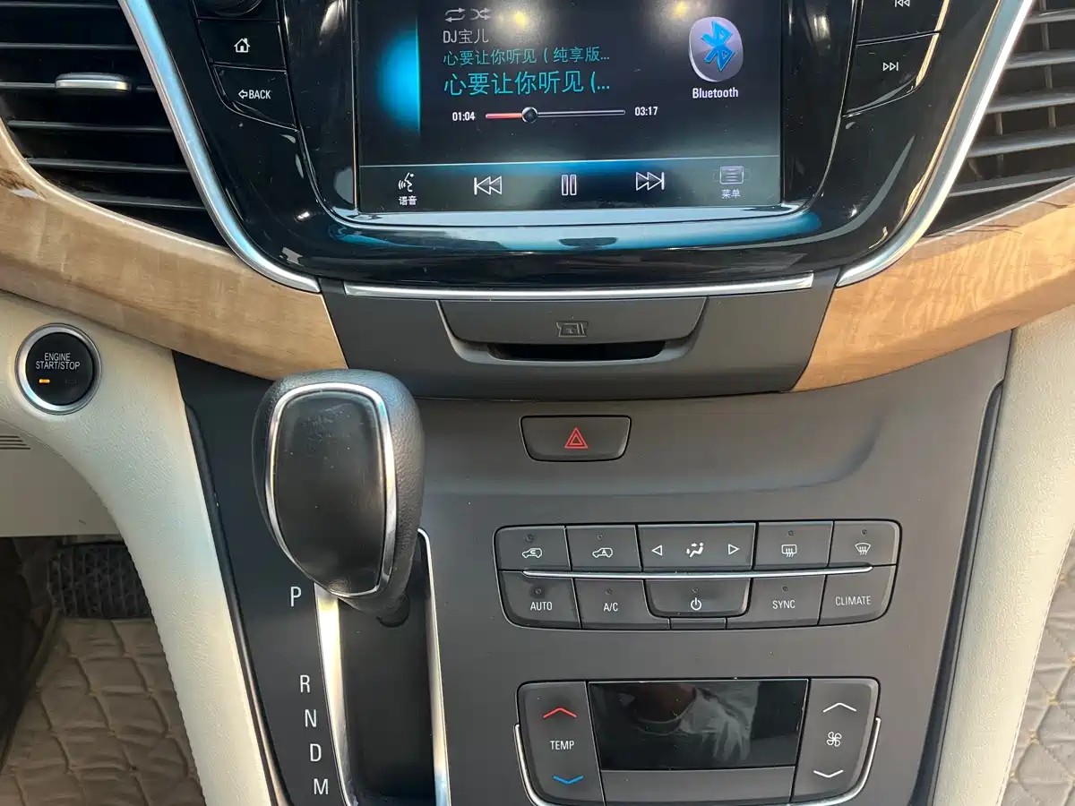 Buick GL8 2018 ES 28T Comfort Type China VI фото 8
