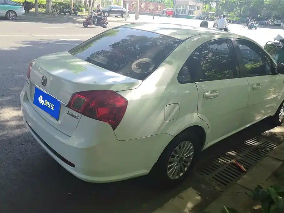 Buick Excelle 2015 1.5L Automatic Classic фото 3
