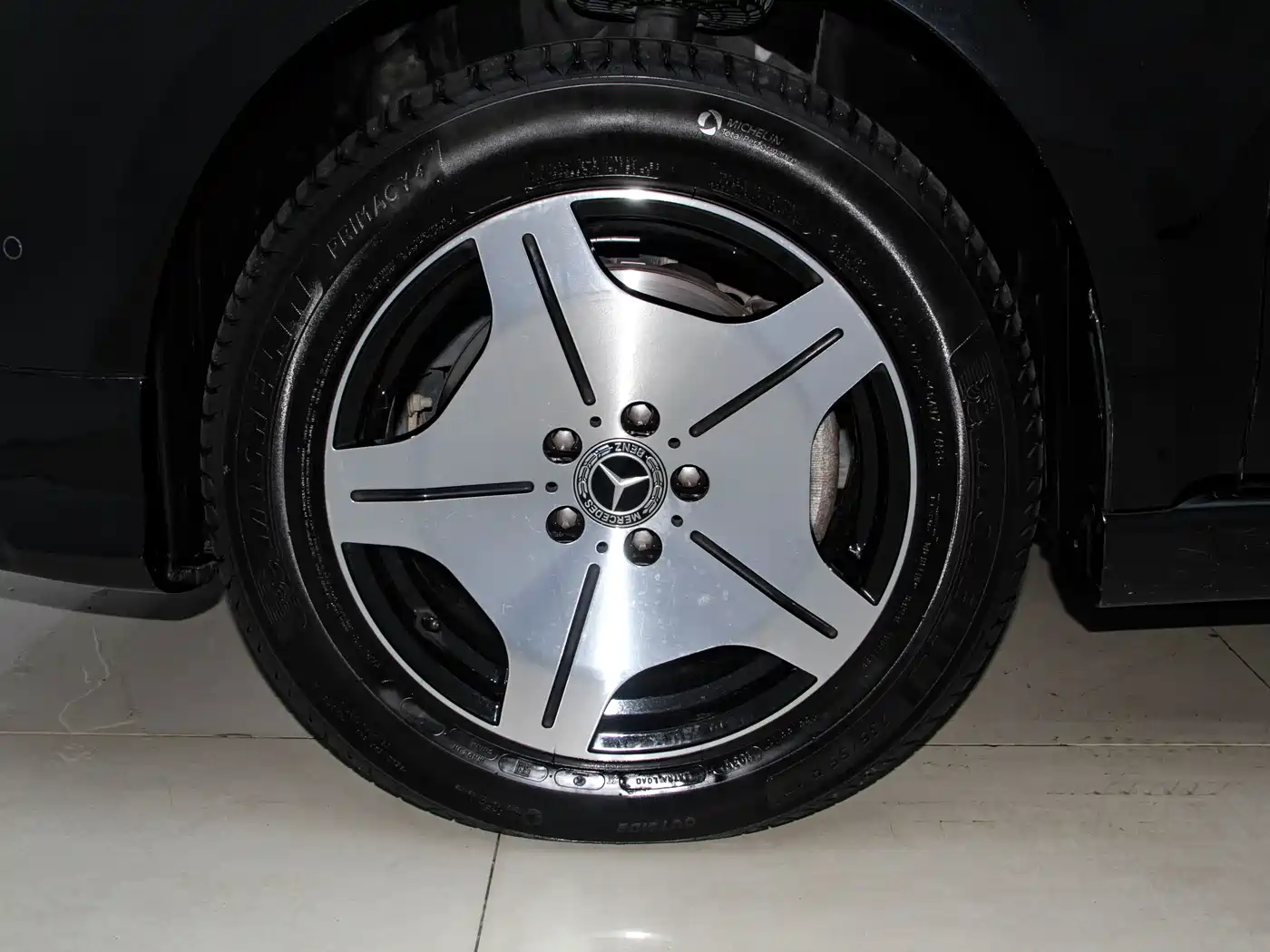 Mercedes-Benz Vito 2023 2.0T Business 7-Seater фото 28