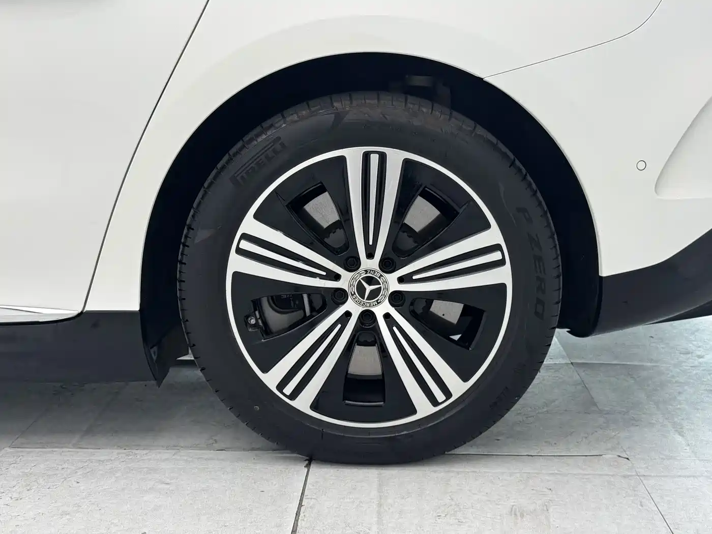 Mercedes-Benz EQE 2025 2025 500 4MATIC Pioneer
