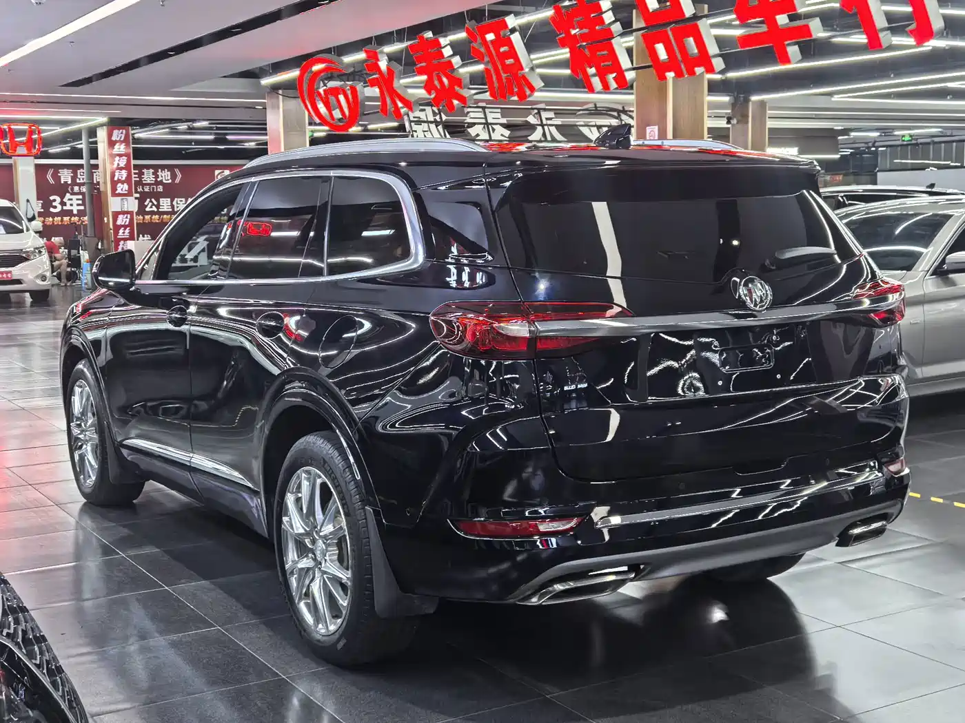 Buick Enclave 2023 2022 652T 4WD Exclusive Flagship 7-Seater