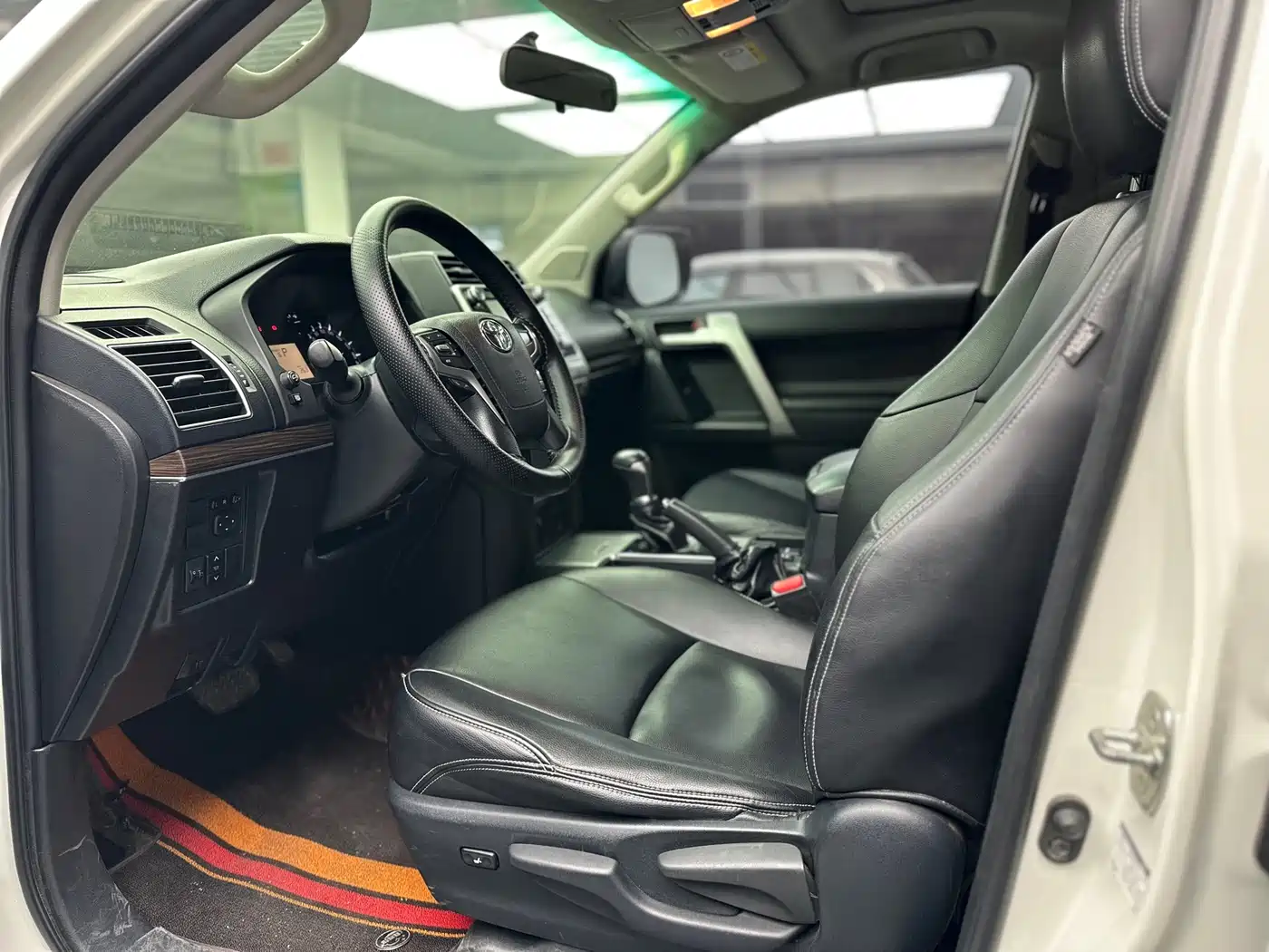 Toyota Prado 2018 3.5L Auto TX фото 7