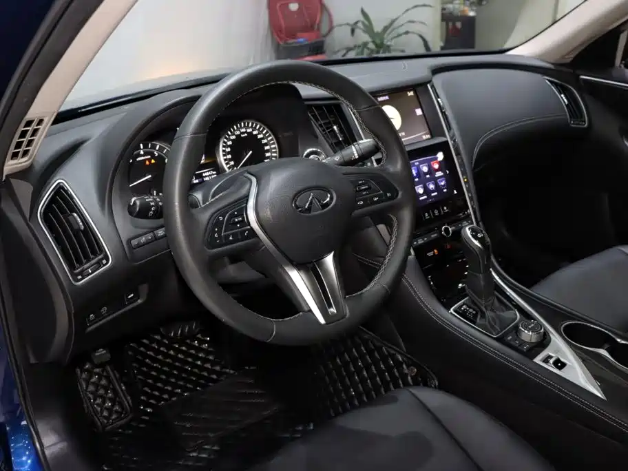 Infiniti Q50L 2019 2018 2.0T Comfort (China VI)