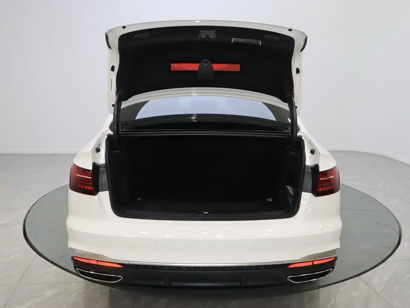Audi A4L 2020 40 TFSI Fashion Dynamic Edition фото 16