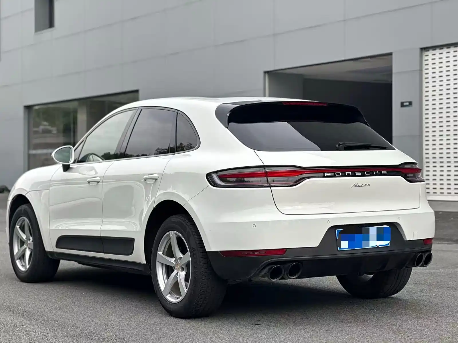 Фото 13 - Porsche Macan