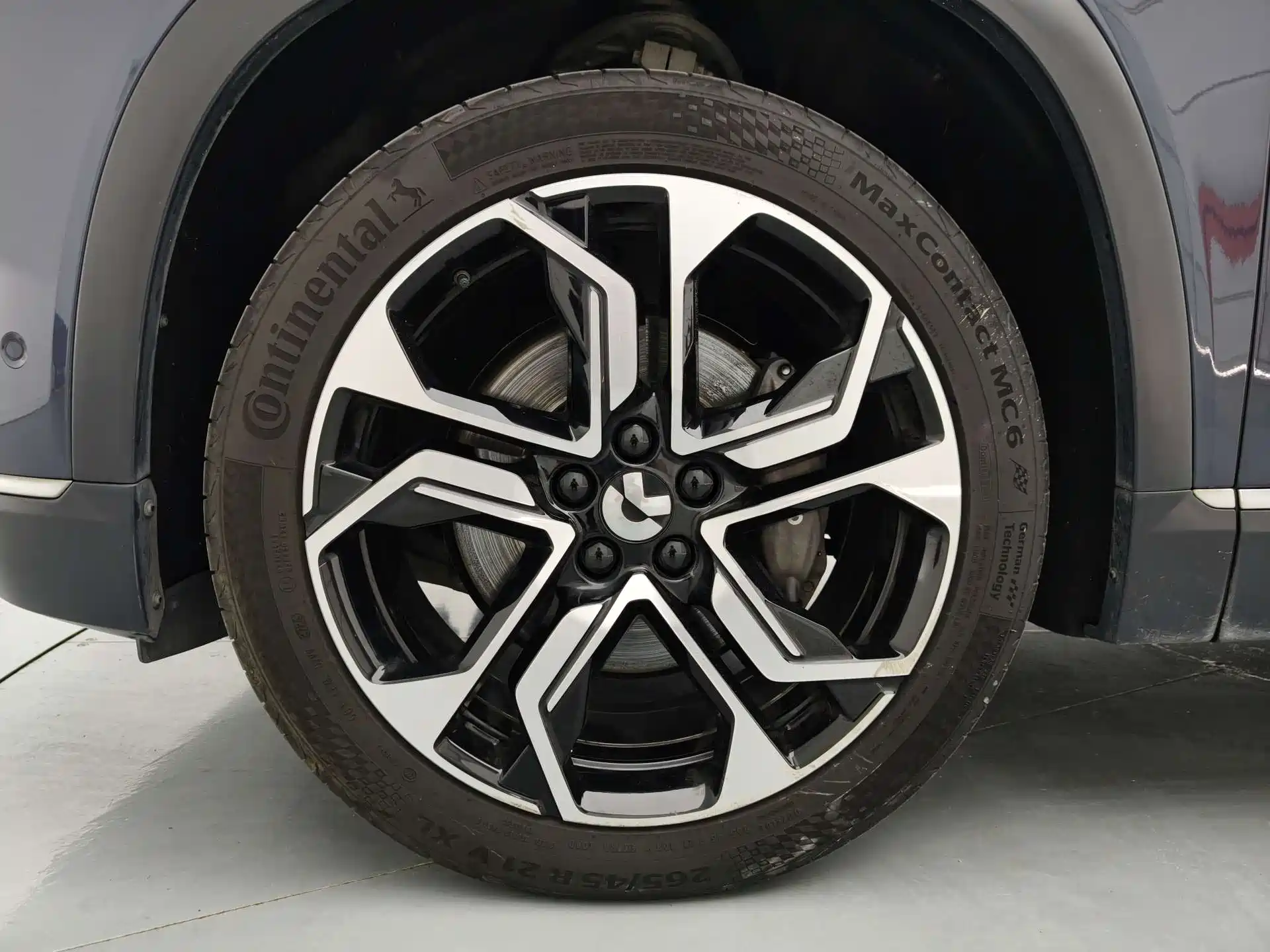 Фото 30 - NIO ES8