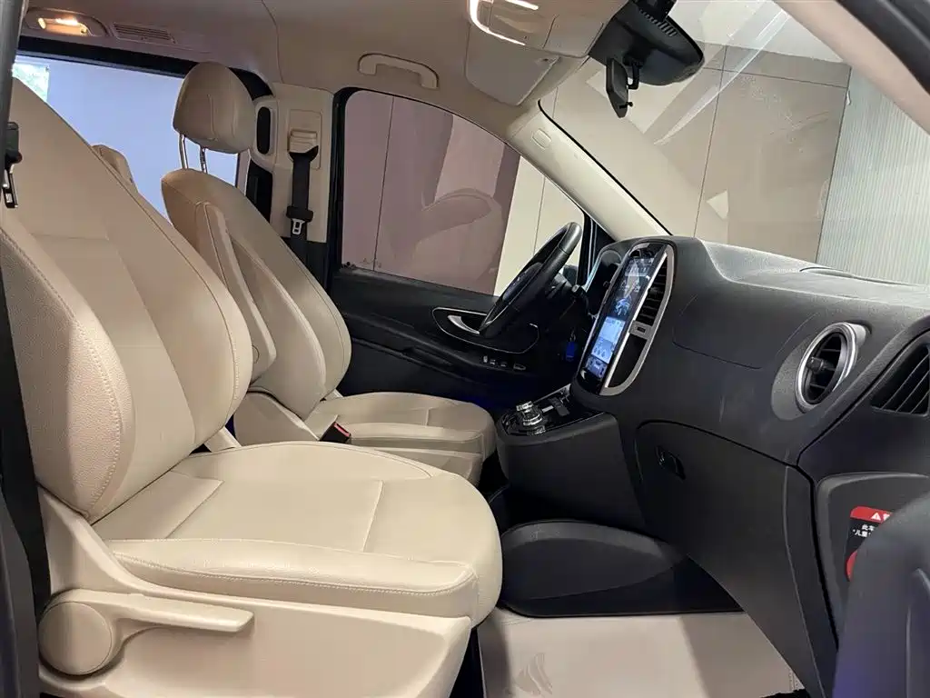 Mercedes-Benz Vito 2016 2.0T Business Edition фото 17