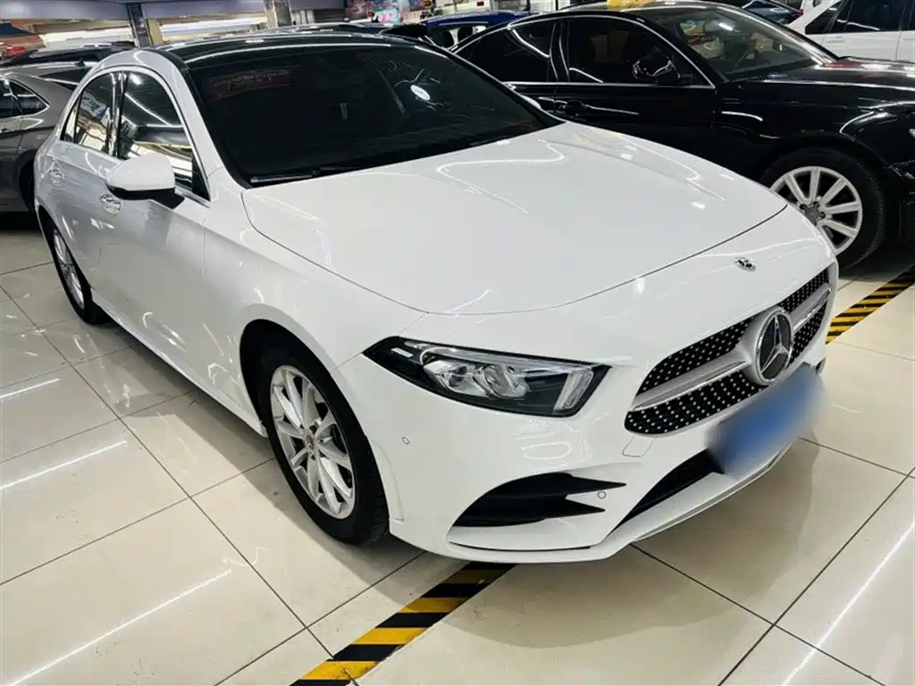 Mercedes-Benz A-Class 2022 Facelift A 200 L Sport Sedan Dynamic фото 9