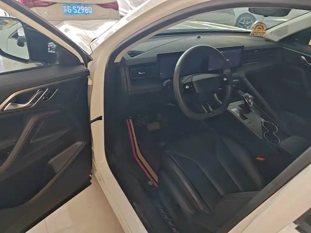 Roewe RX5 New Energy 2025 2023 eRX5 Super Hybrid Comfort Edition
