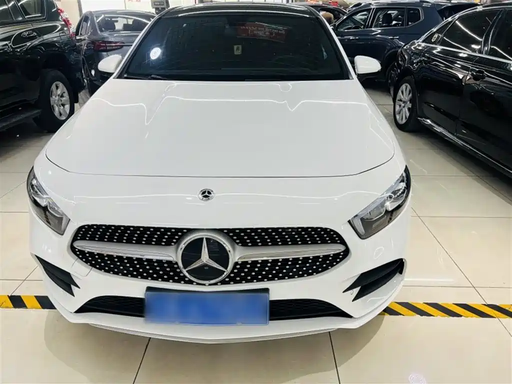 Mercedes-Benz A-Class 2022 Facelift A 200 L Sport Sedan Dynamic фото 8
