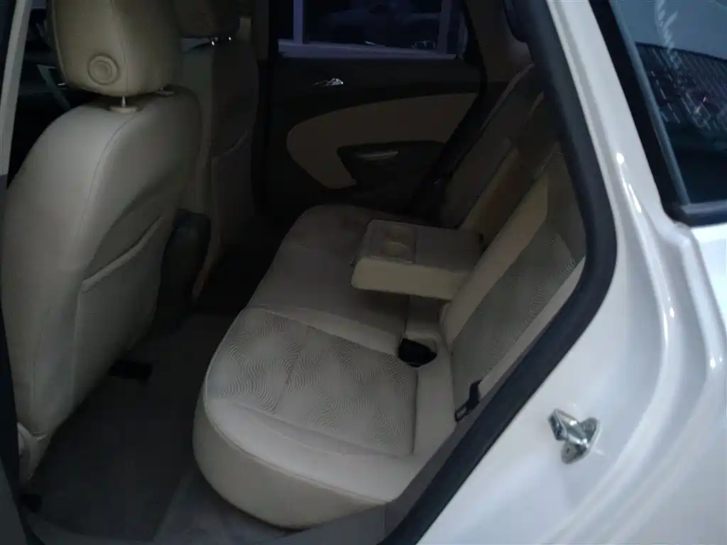 Buick Excelle 2013 GT 1.6L Automatic Fashion Edition фото 17