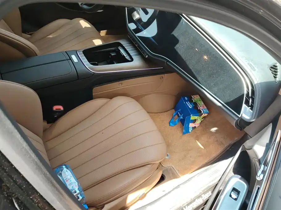 Mercedes-Benz E-Class 2024 Model E 300 L Luxury фото 8