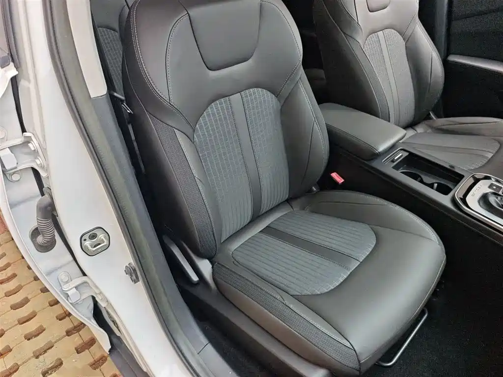 Dongfeng Aeolus Yixuan GS 2021 2020 230T Auto Yuemu Edition