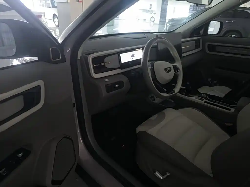Geely ICON 2025 2025 Linglong 1.5TD City Beauty Edition