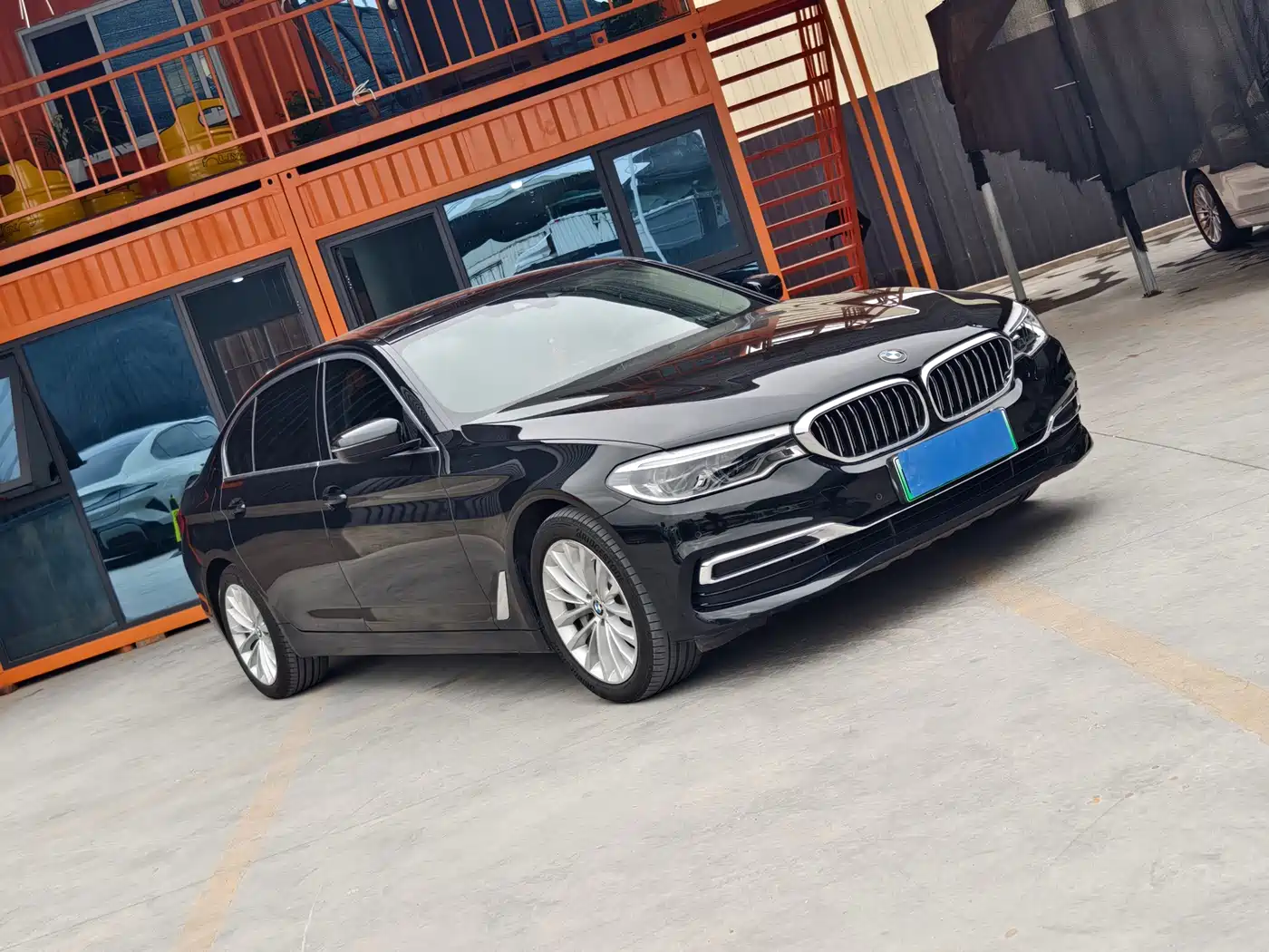 BMW 5 Series New Energy 2020 530Le Range Upgrade Luxury Package фото 3