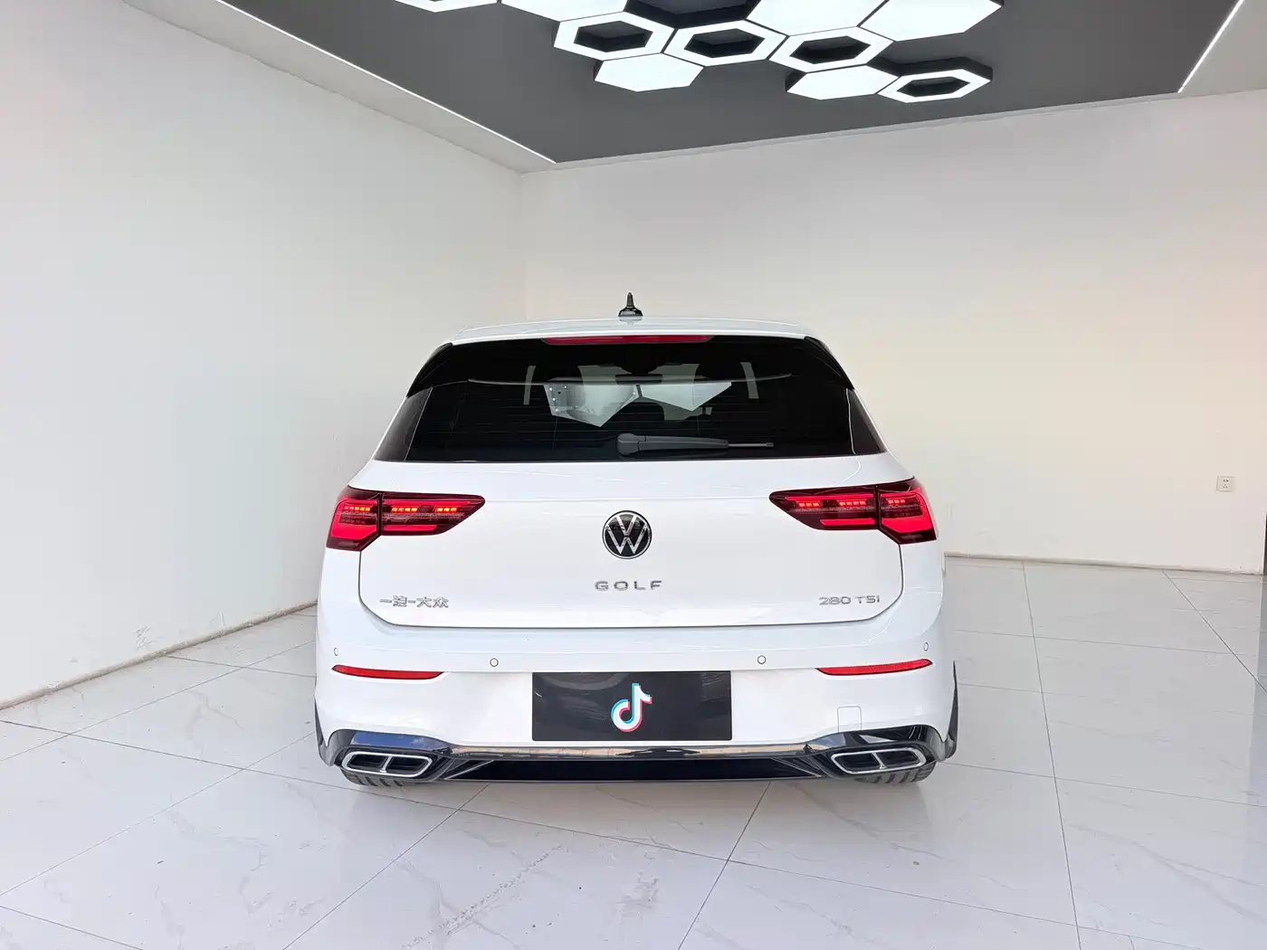 Volkswagen Golf 2024 2024 280TSI DSG R-Line 50th Anniversary Edition