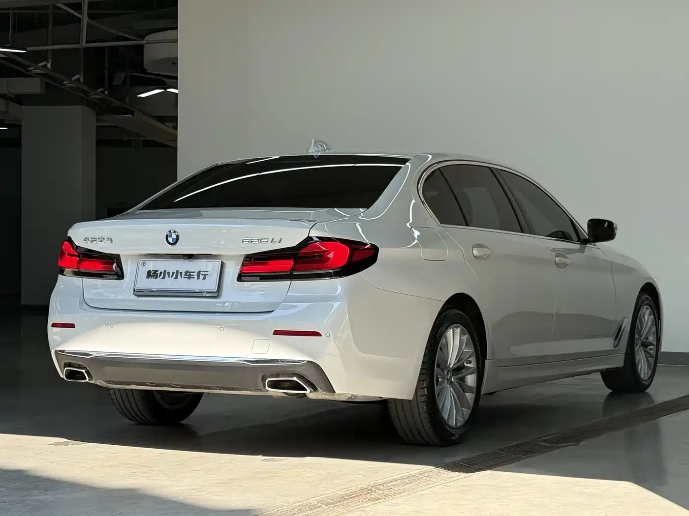 BMW 5 Series 2022 525Li Luxury Package фото 7