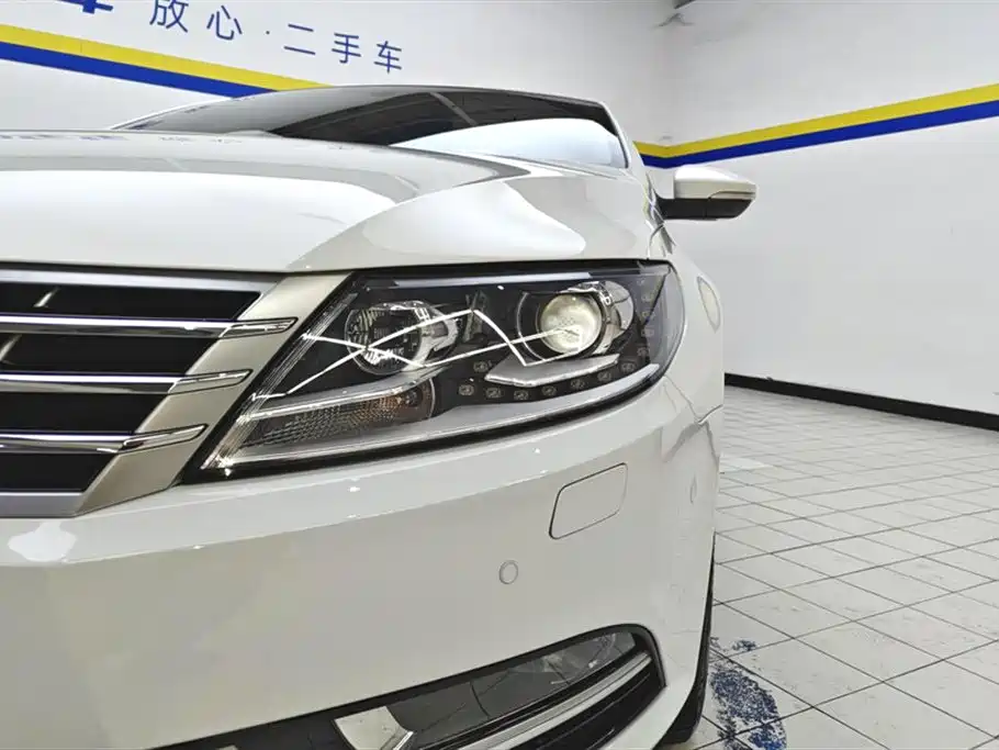 Volkswagen FAW-Volkswagen CC 2018 1.8TSI Luxury фото 5
