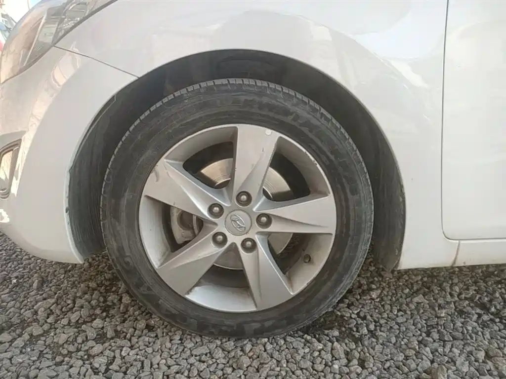 Hyundai Langdong 2013 1.6L Automatic Leading фото 23
