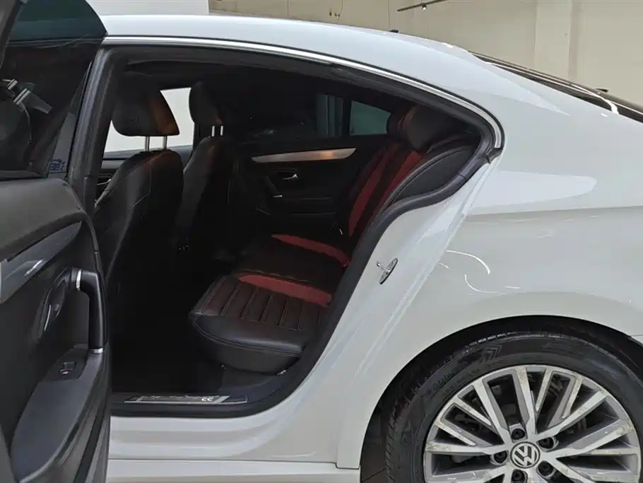 Volkswagen FAW-Volkswagen CC 2018 1.8TSI Luxury фото 11