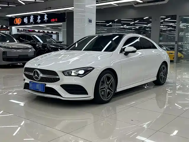 Mercedes-Benz CLA CLA 200