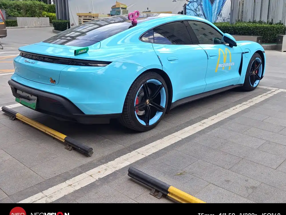 Porsche Taycan 2019 Taycan 4S фото 10