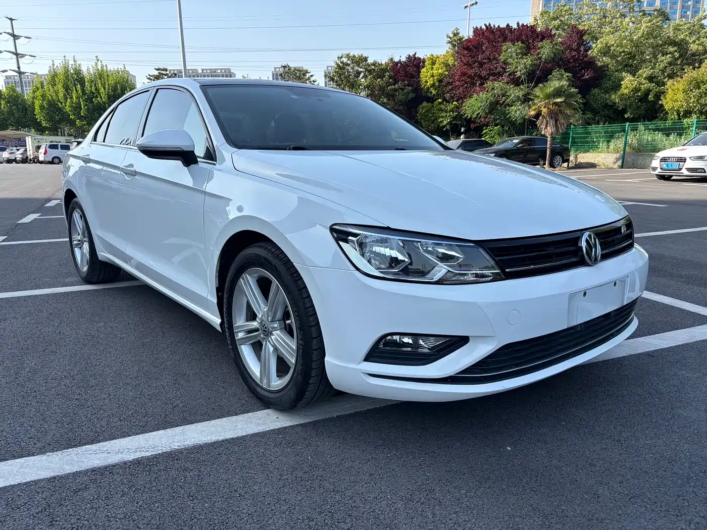 Volkswagen Lamando 2018 280TSI DSG Comfort Edition фото 3