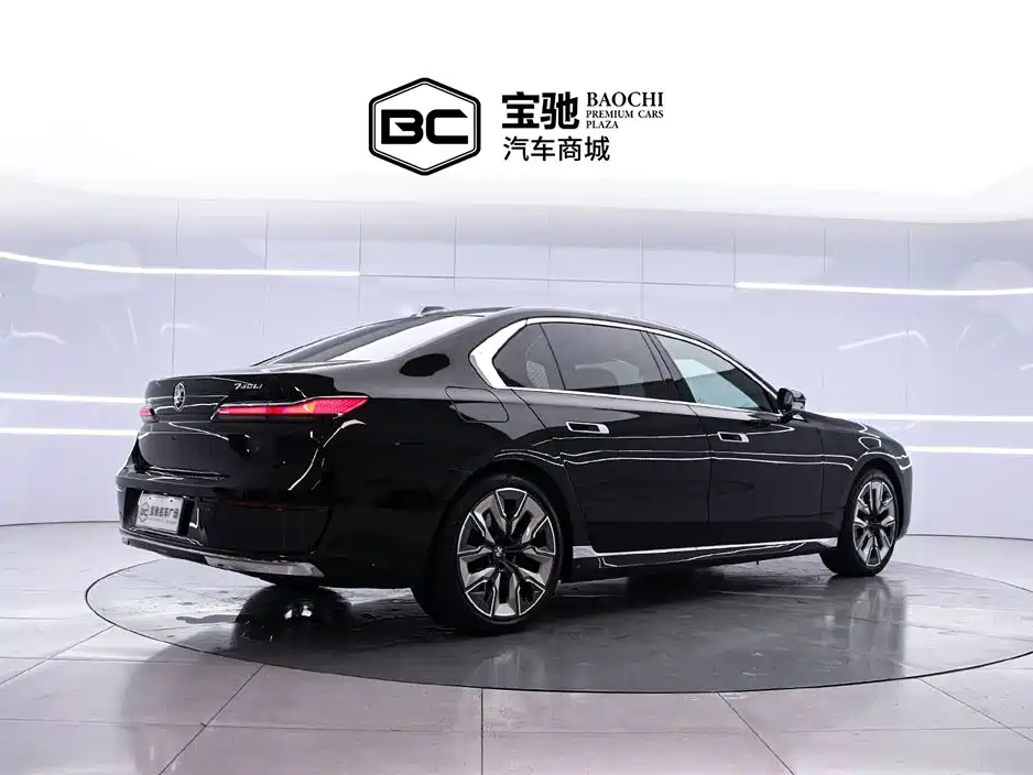 BMW 7 Series 2023 Model 740Li Premium Luxury Package фото 3