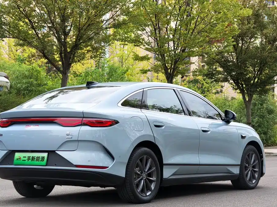 Photo 3 - BYD Qin L