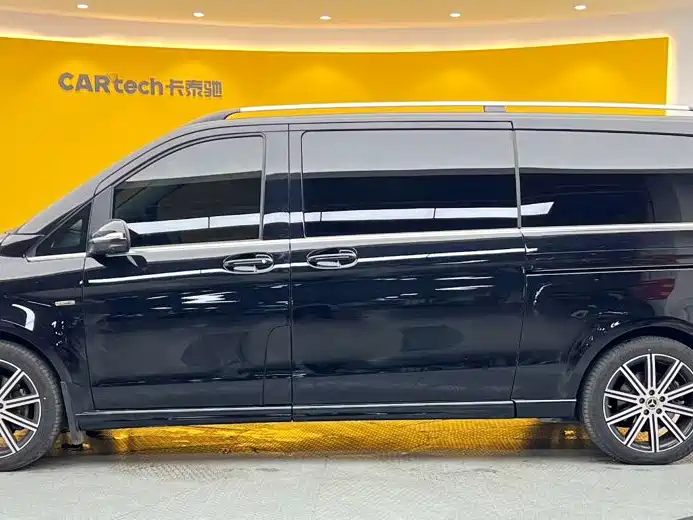 Mercedes-Benz V-Class 2025 2024 V 300 L Long Wheelbase Premium